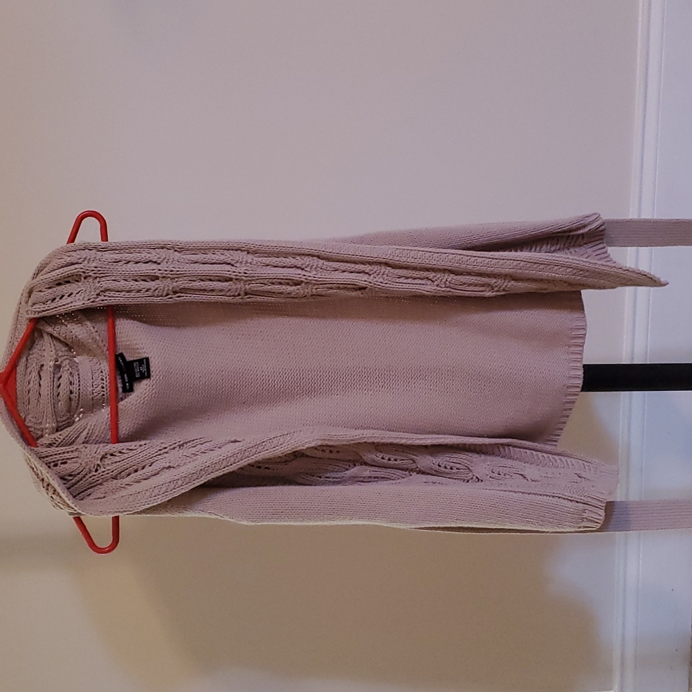 New York & Co sleeveless, open front cardigan